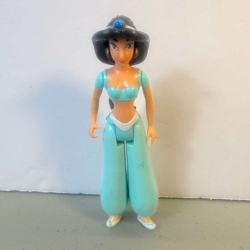 Vintage Mattel Disney Aladdin 1992 Princess Jasmine 5 inch Action Figure Toy